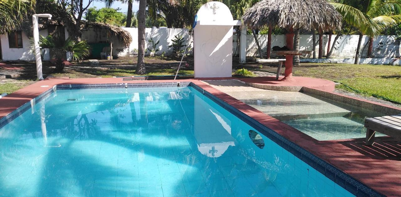 Villa Tortugas Monterrico Eksteriør billede
