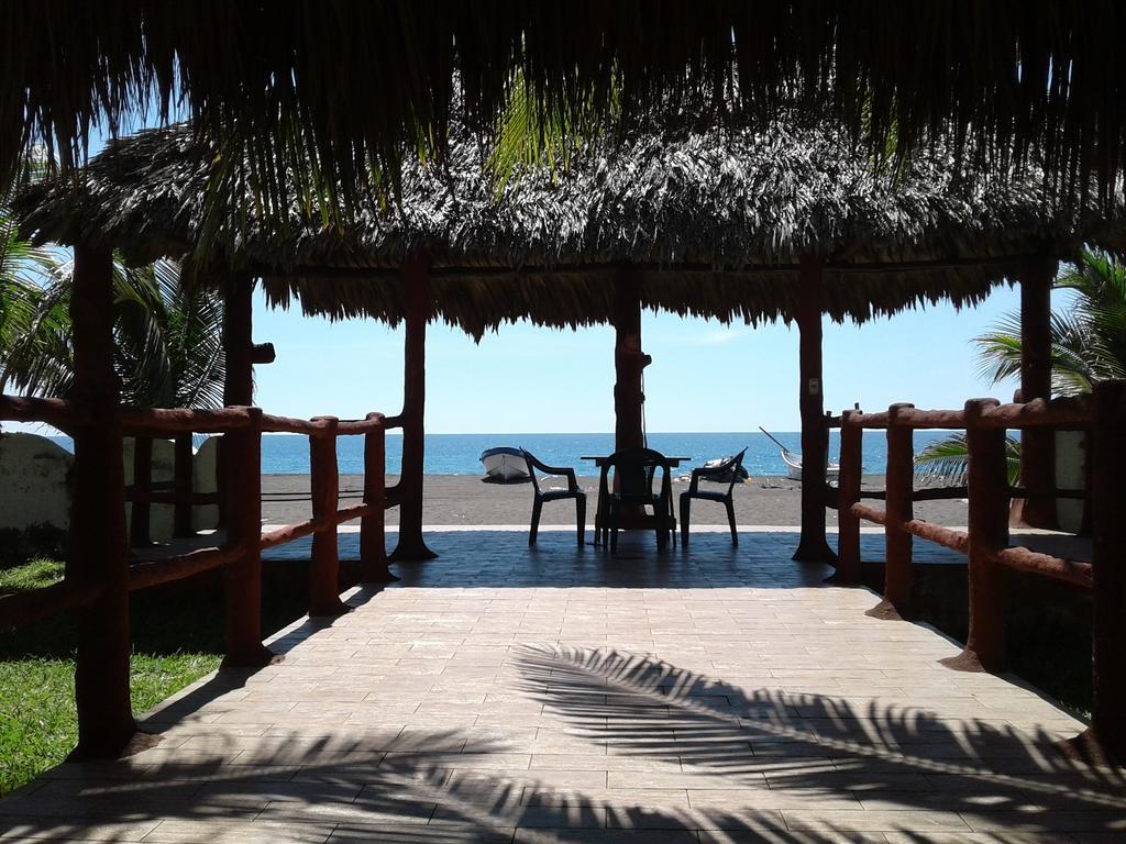 Villa Tortugas Monterrico Eksteriør billede