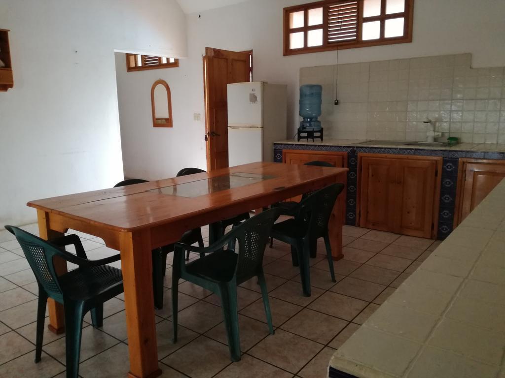 Villa Tortugas Monterrico Eksteriør billede